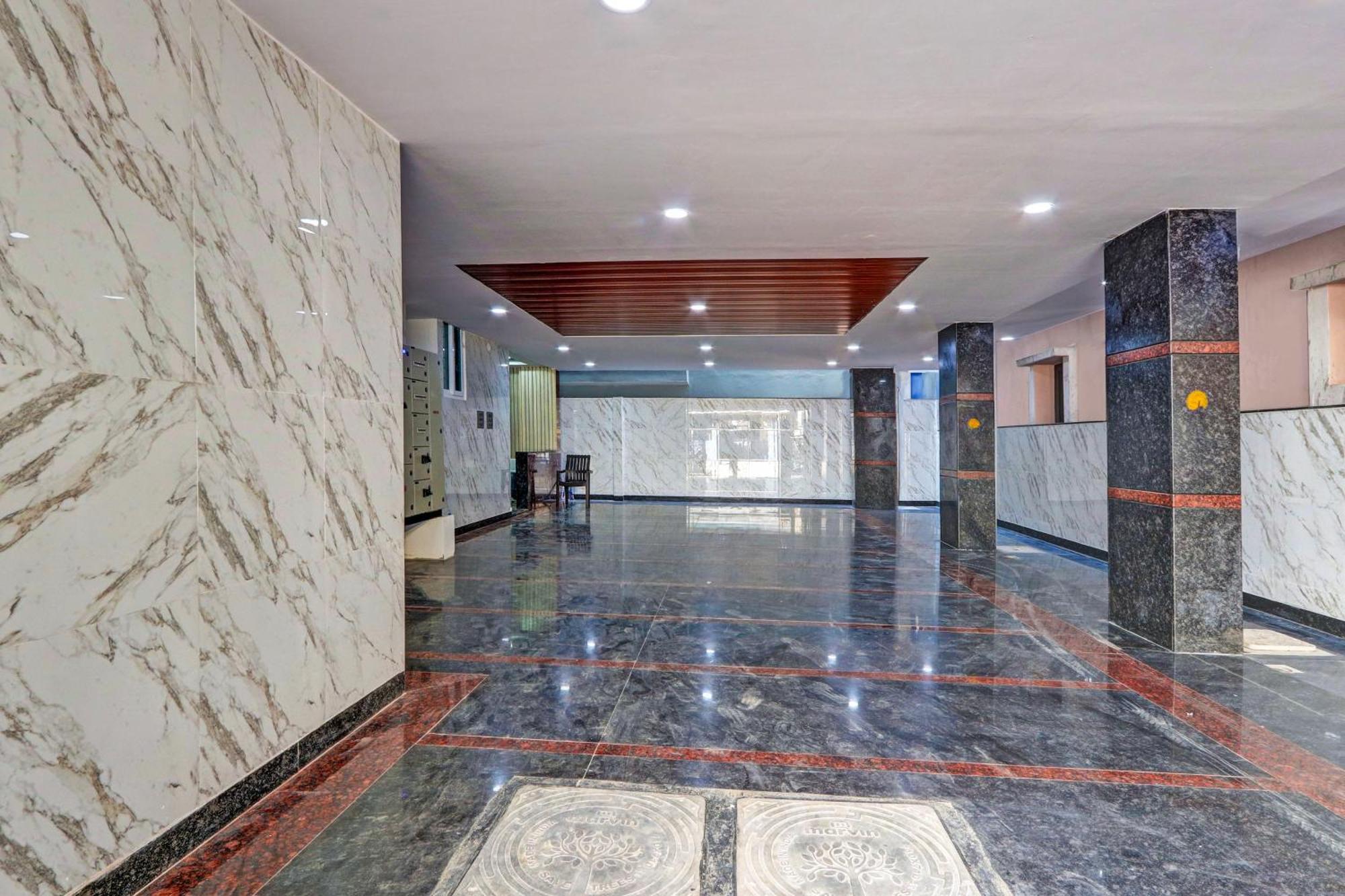Отель Super Collection O Gachibowli Phase 2 Near Isb Экстерьер фото